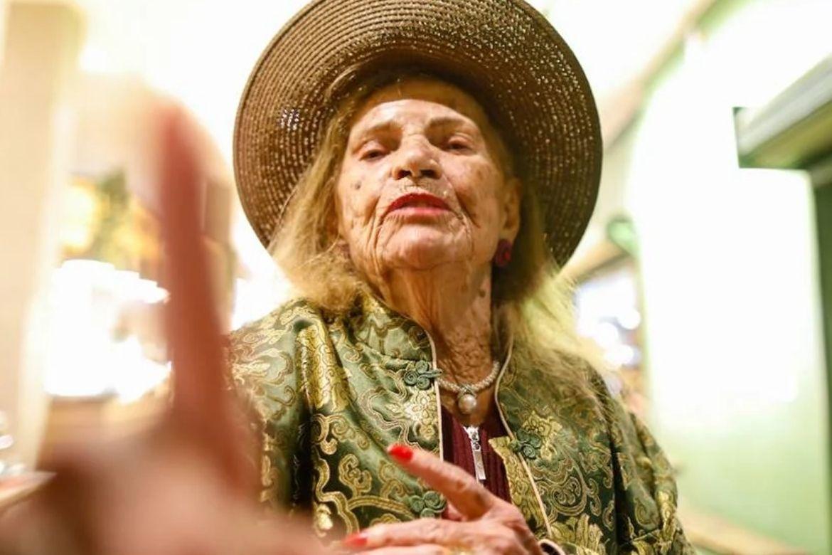 Primeira tatuagem foi feita aos 98 anos.